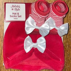 Holiday Style Infant Baby ”My First Christmas” Santa Hat & Socks Set 3pc NWT NIP