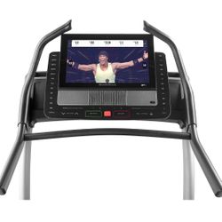 NordicTrack Commercial x22i Incline Treadmill with Touchscreen