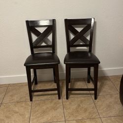 Brown Counter height bar Stools