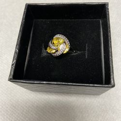 Three Citrine Crystals In Sllver Ring, Size 8