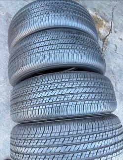 235/65/17 Yokohama vendo un set de llantas usadas excelente condiciones de vida las 4 ✅🤩I am selling a set of used tires, all 4 in excellent living c