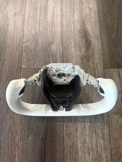Tesla Model 3 Highland Yoke Steering Wheel – White