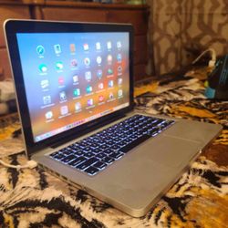 De regreso A Clases Laptop Apple Macbook Pro De 15 Pulgadas Procesador i5 Con Programas 
