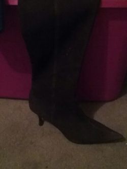 Ann Taylor "LOFT" Chocolate Brown Ladies Boots 2" heel, Women's Size 10 M