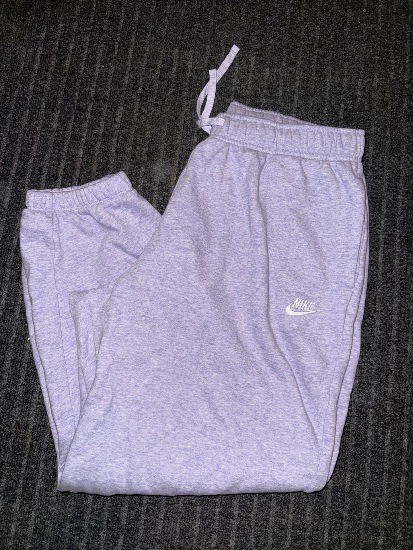 WOMENS LARGE NIKE SWEAT PANTS