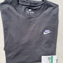 New Men’s Nike Shirt Size XL 