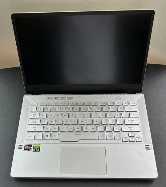 ASUS ROG Zephyrus G14 14" (1TB, AMD Ryzen 9 4900HS, 3.0 GHz, 16GB) Laptop