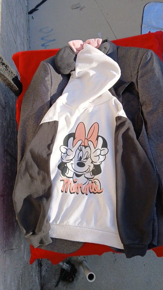 Disney's Minnie Mouse Kids Sweater/ Jacket / Hoodie Size 6/7
