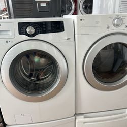 Frontload Washer Dryer 