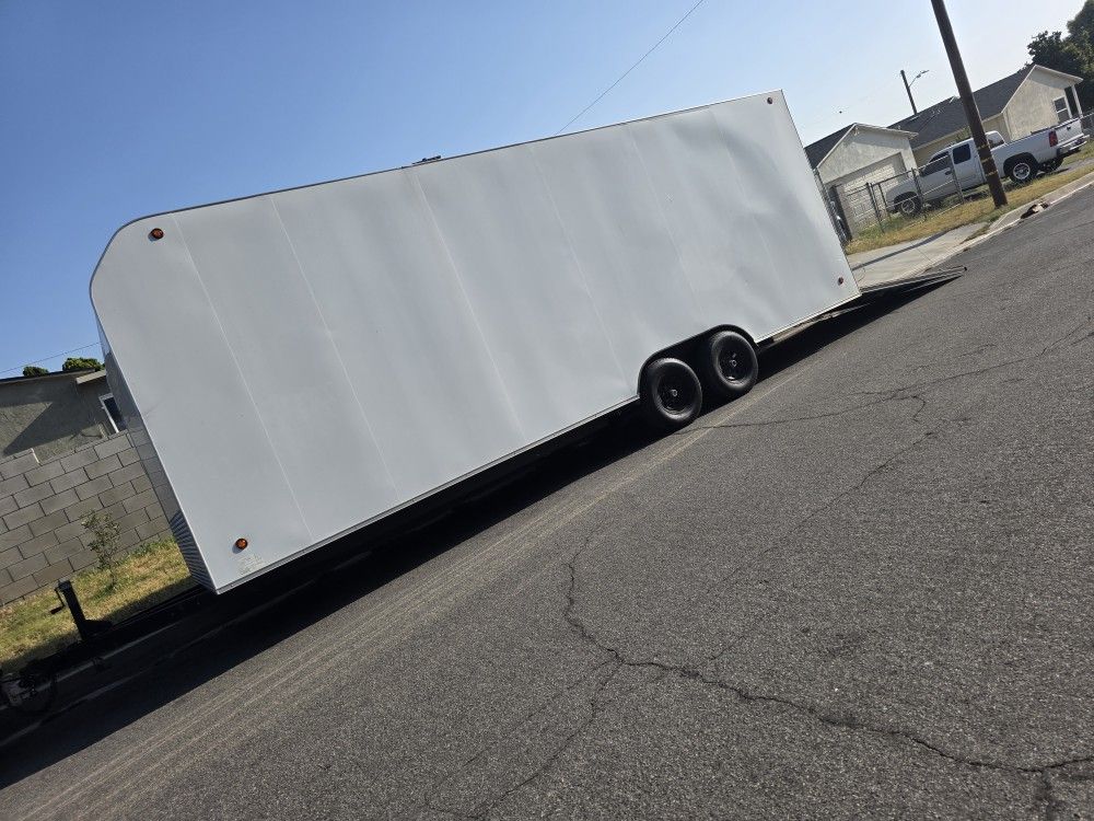 24 Ft Enclosed Trailer Traila Moving
