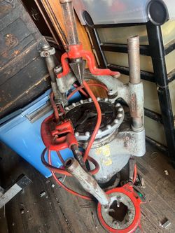 RIDGID pipe threader machine! With stand! Great working condition