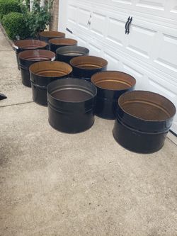 METAL BARREL FIRE PIT