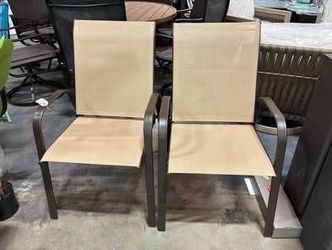 Newly Assembled  2 Piece Patio Dining Chairs Outdoor Bistro Chairs W/Curved Armrests