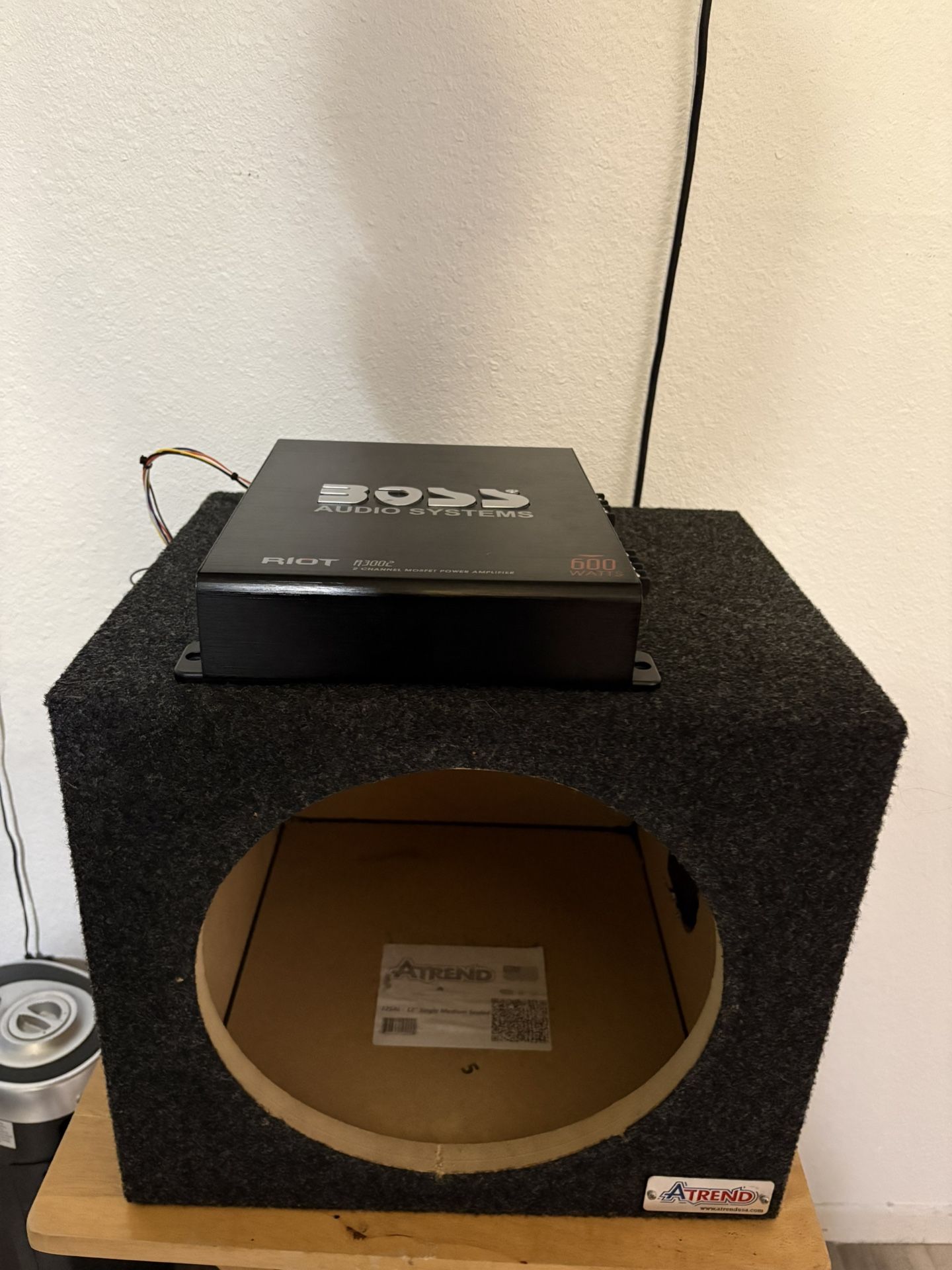 12’ subwoofer box and amp