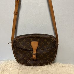 Authentic Louis Vuitton Juenefille MM