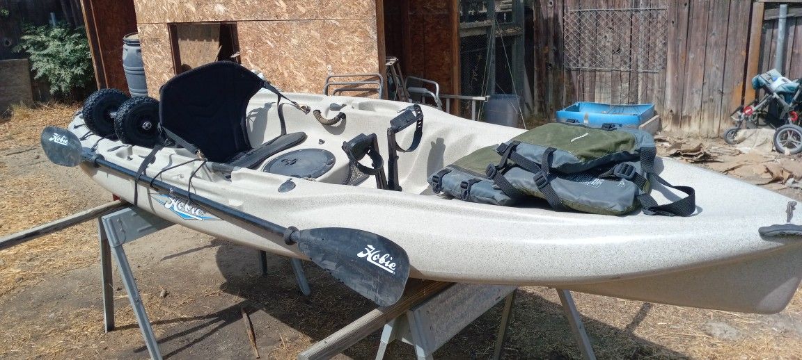 Hobie Outback Mirage 2 Fishing Kyak