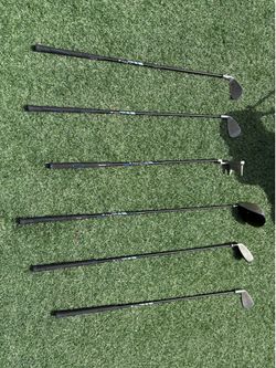 Set only! Set of youth golf clubs (top flite ). COMES WITH BAG! Two extra clubs.