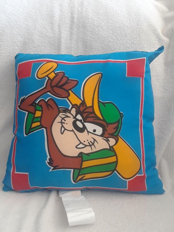 bugs bunny pillow