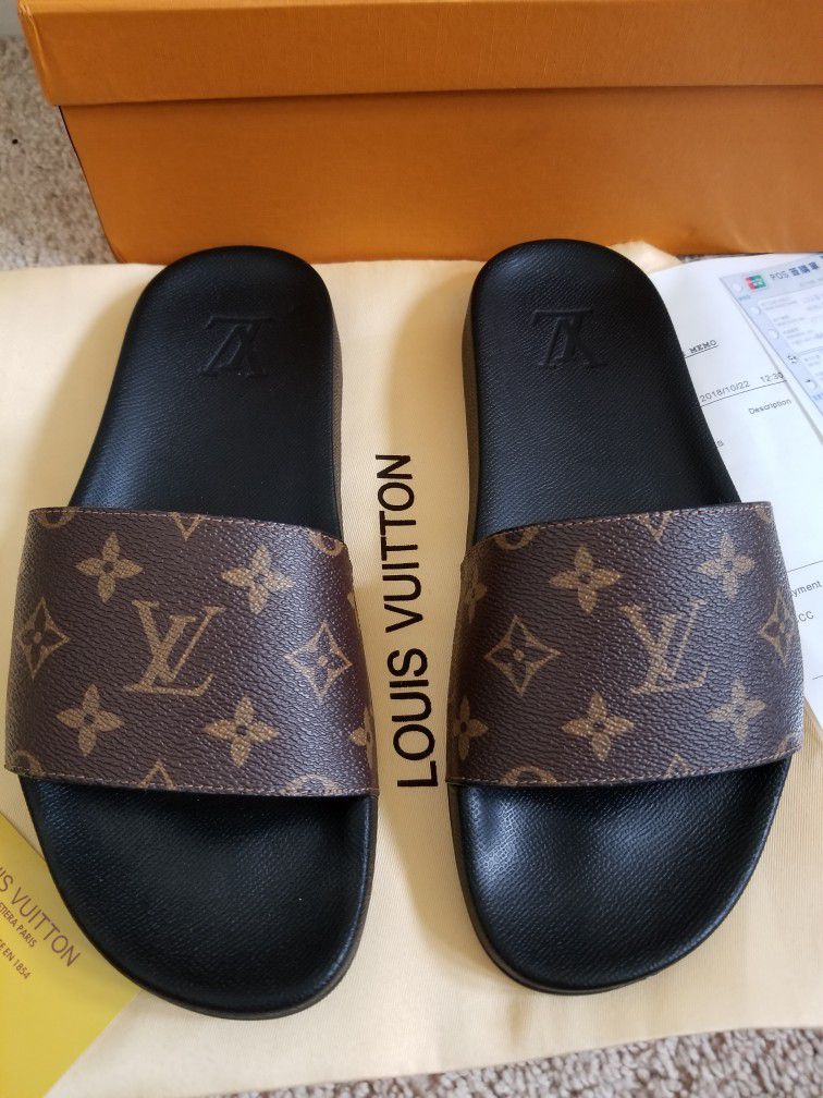 Louis Vuitton x Supreme Logo Waterfront Mules Men\'s Slipper Sandals 2018  in 2023