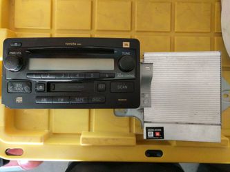 Toyota car stereo and amp