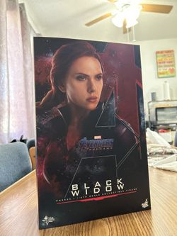 HOT TOYS BLACK WIDOW