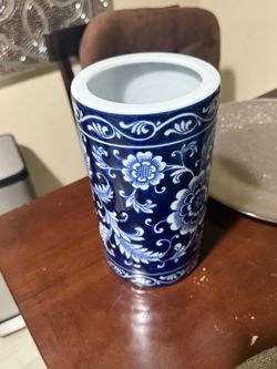 Brand New pier one imports porcelain mandarin open canister/jar