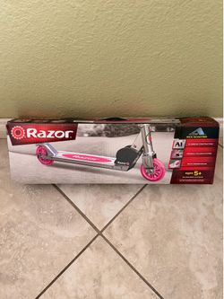 KICK  SCOOTER NEW