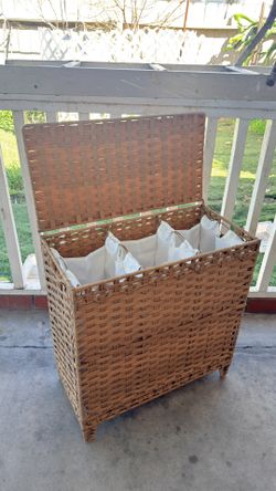 New!laundry hamper 4/1 measurement (H 26* L32*W 13) New!laundry hamper 3/1 measurements(H26L25W 13)