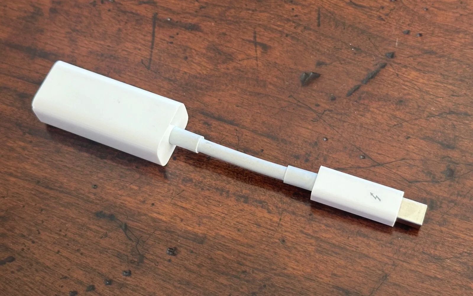 Genuine Apple A1433 Thunderbolt to Gigabit Ethernet Adapter EMC 2590 MD463LL/A