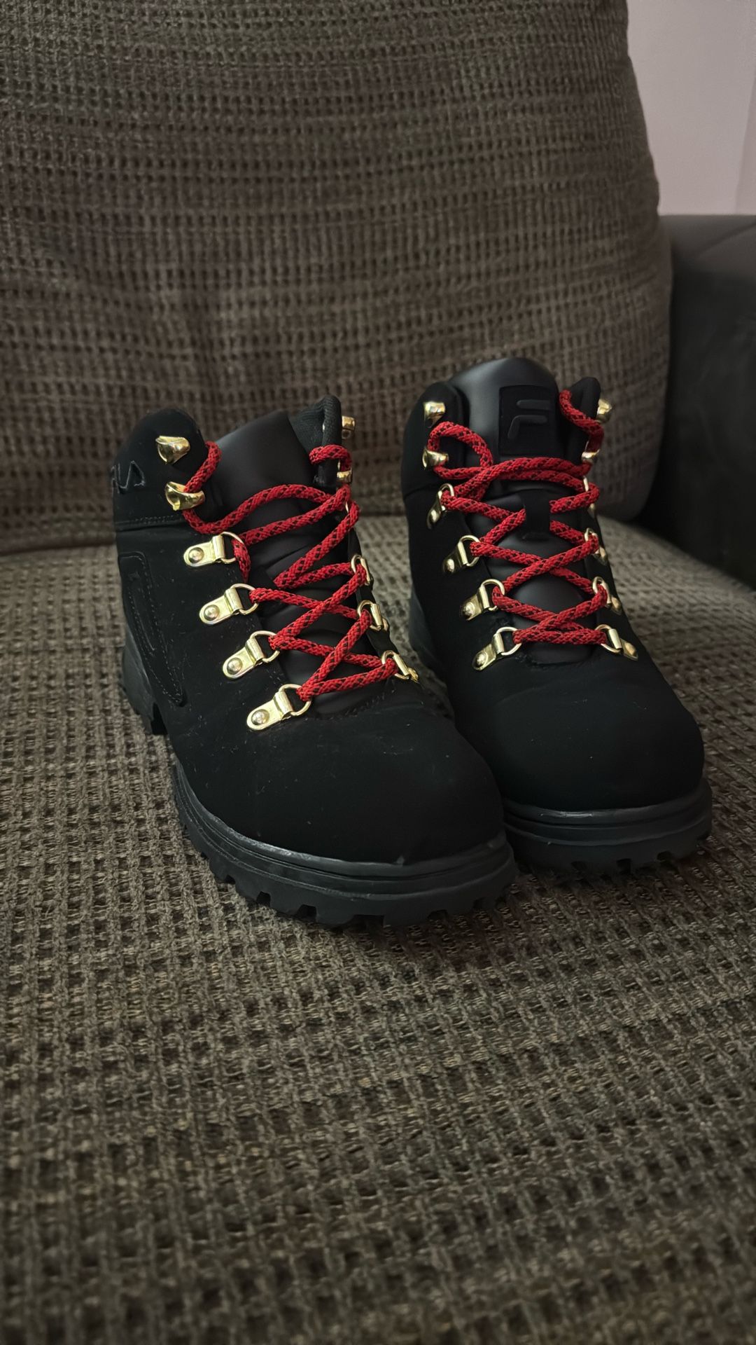 Filas Boot 6.5 Like New