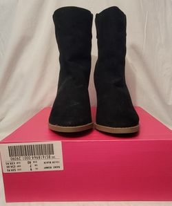 Shoedazzle Boots