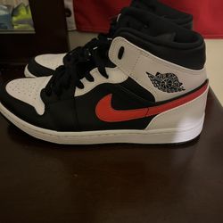 Jordan 1 Mid Chile Red 