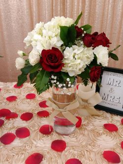 Affordable wedding flowers , for all budgets