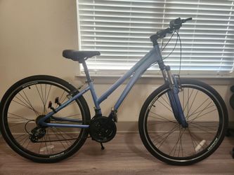 Schwinn Trailway Step-Thru Hybrid Bike