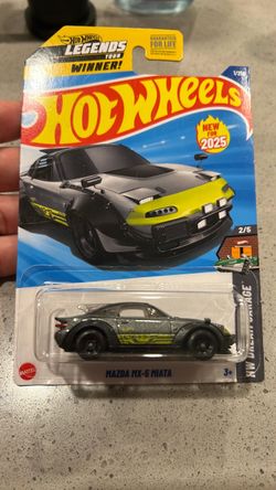 Hot Wheels Mazda MX-5 Miata Die-Cast Car