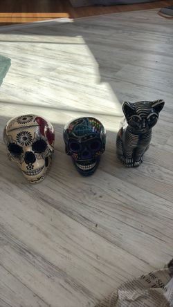 Skull Decor Lot