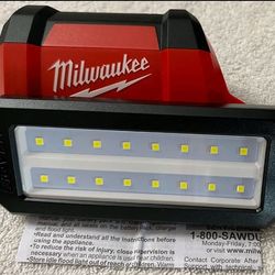 Milwaukee Tool 2367-20 M12 Rover Service And Repair Flood Light (Tool Only