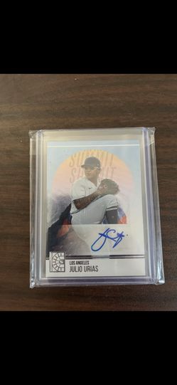 Dodgers Julio Urias RC Auto