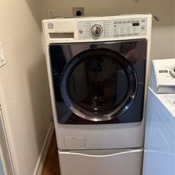Kenmore Elite Washer And Storage On Bottom 