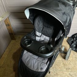 Stroller 