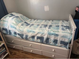 Twin bed with pull out bed