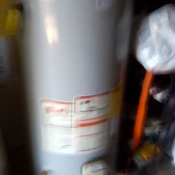 GAS WATER HEATER AVAILABLE WORKING EXCELLENT WITH WARRANTY PRICE $350 WE HAVE DIFFERENT SIZES DIFFERENT PRICE'S DIFFERENT BRAND'S CHECK US OUT PLEASE 