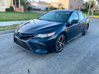 Toyota Camry SE SPORT 2019