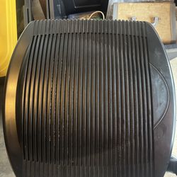 Black Healthway Duluxe Air Purifier