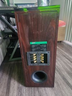 Black tower speaker2