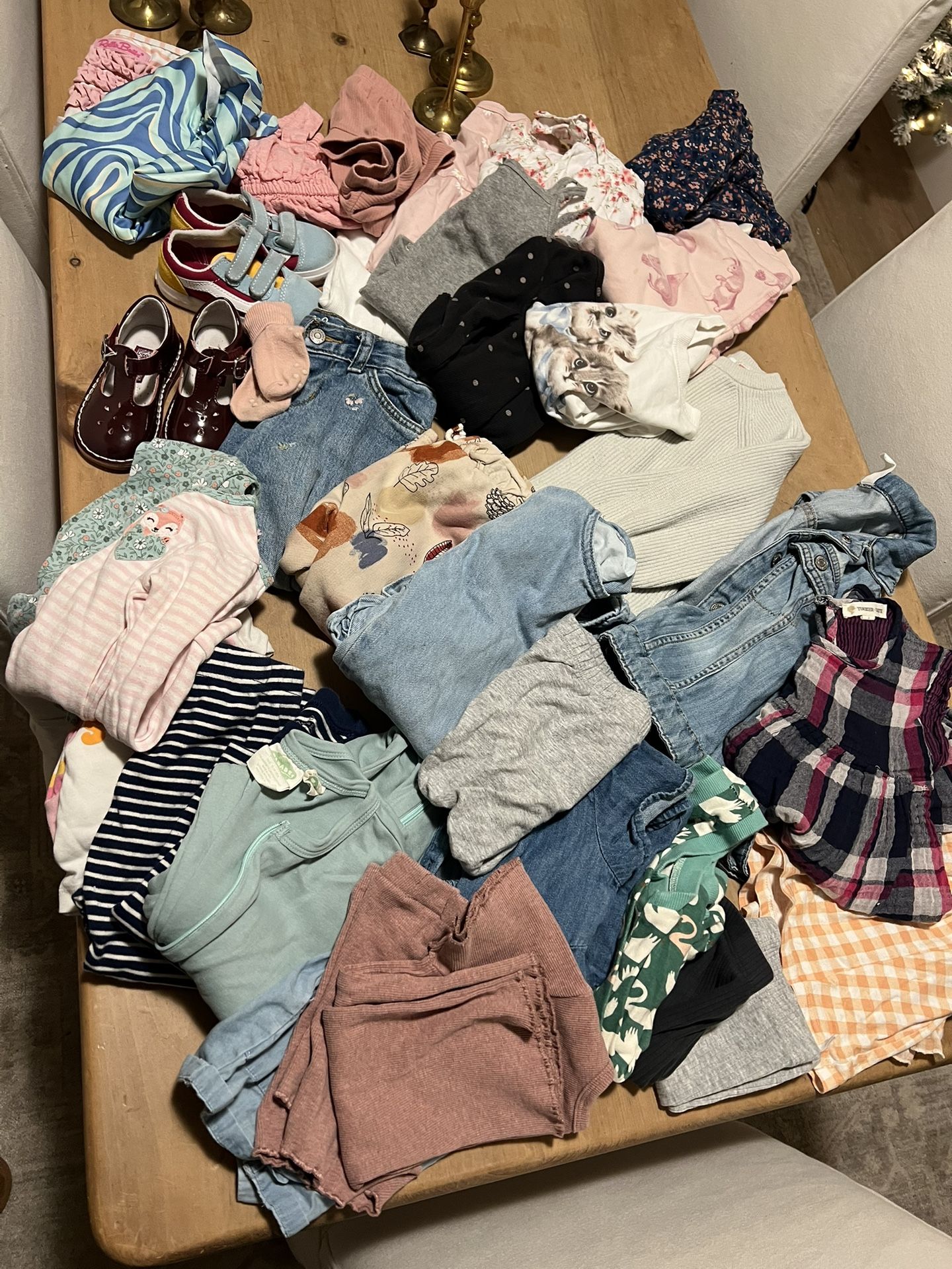 Toddler Girl 32 Piece Clothing Bundle