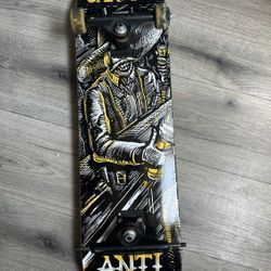 Anti Hero Skateboard&trucks