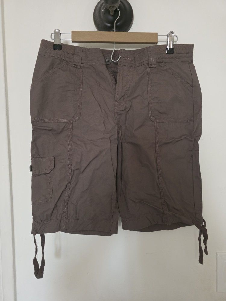 St. John Bays Capris and Shorts Size 10 and 10p