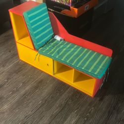 Kids Reading Bench 