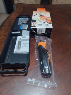 Wahl Grind smooth 2Sperd Battery  Powered Nail Grinder. For Dogs